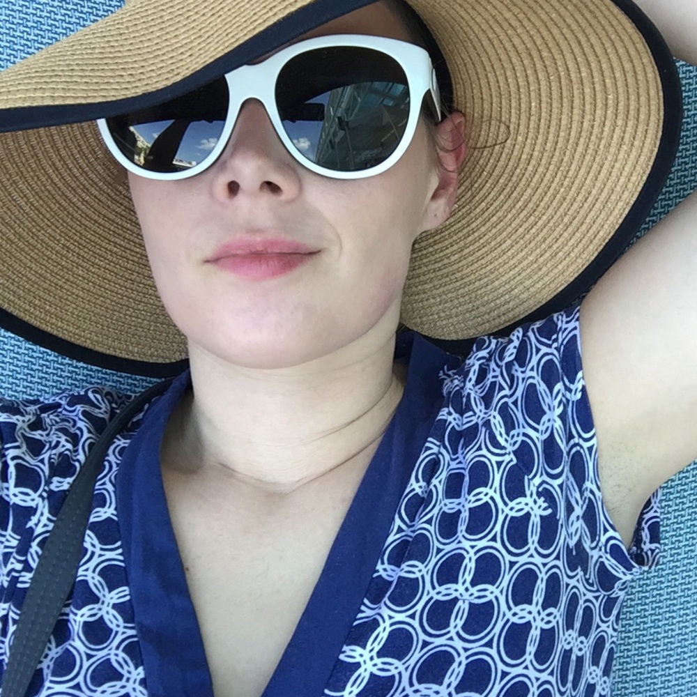 Meet your Posher, Liz